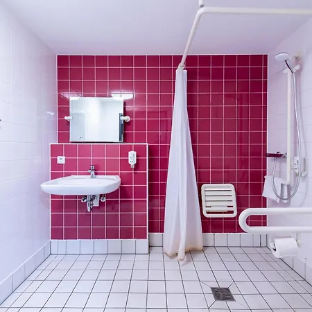 Regensburg-city Hotel 3*