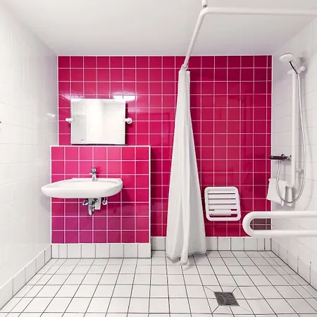 Regensburg-city Hotel 3*